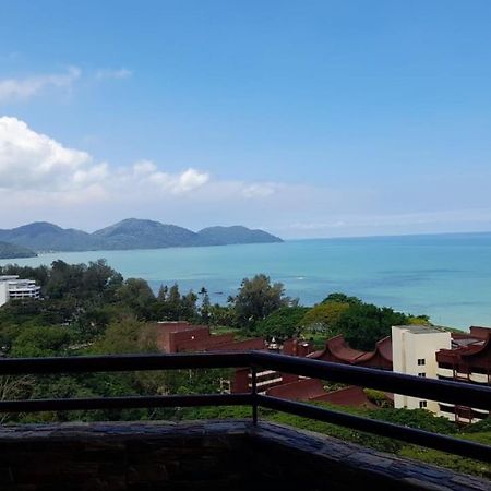Susie'S Resort Seaview Suites At Sri Sayang Batu Feringgi Buitenkant foto