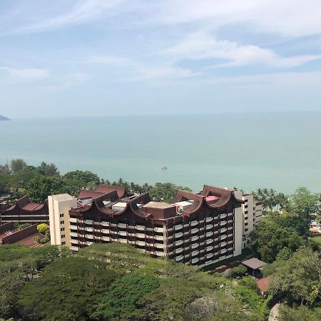 Susie'S Resort Seaview Suites At Sri Sayang Batu Feringgi Buitenkant foto