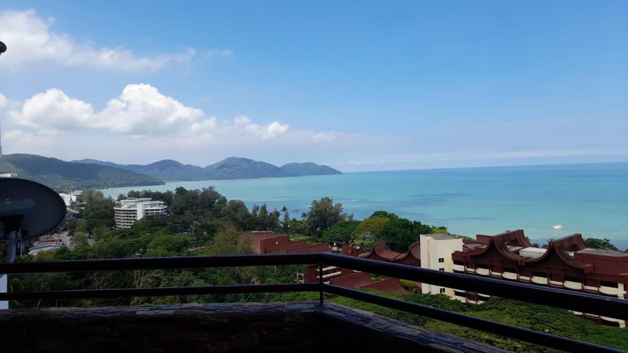 Susie'S Resort Seaview Suites At Sri Sayang Batu Feringgi Buitenkant foto