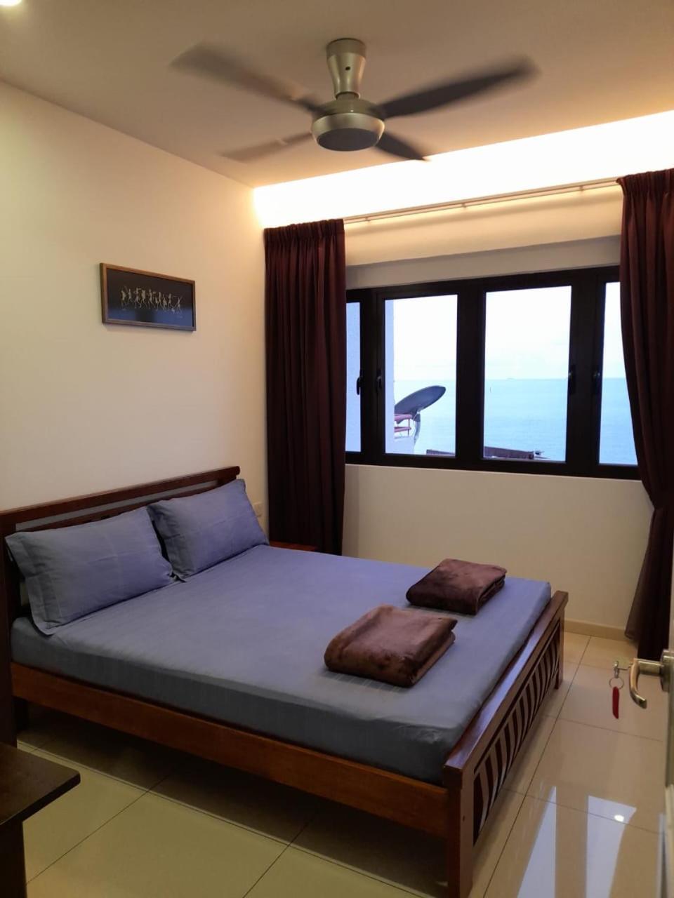 Susie'S Resort Seaview Suites At Sri Sayang Batu Feringgi Buitenkant foto